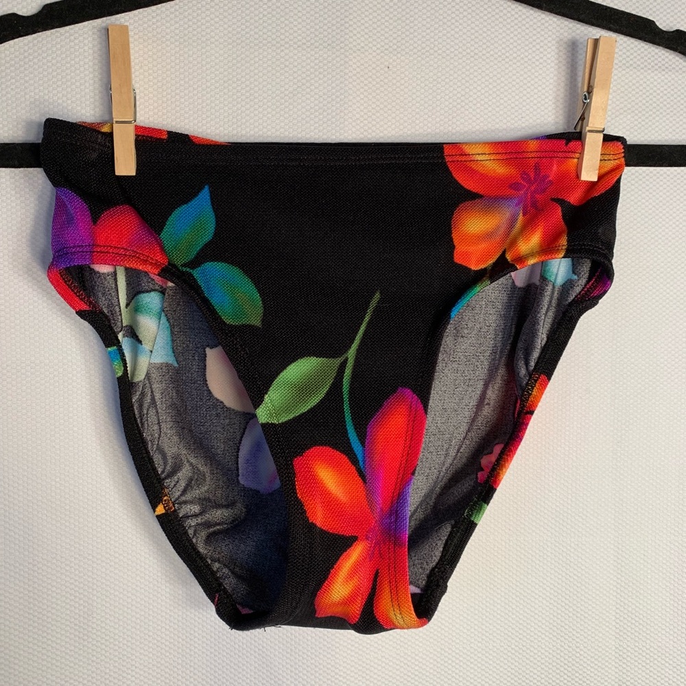 Longitude bikini bottom gorgeous colors size 6